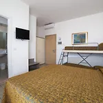 St Gregory Park 호텔 4*