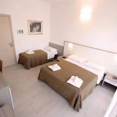 ホテル St Gregory Park 4*