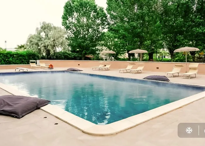 Отель St Gregory Park 4*