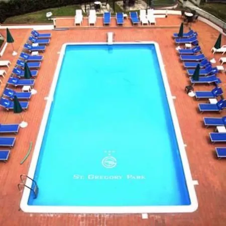 St Gregory Park ريميني