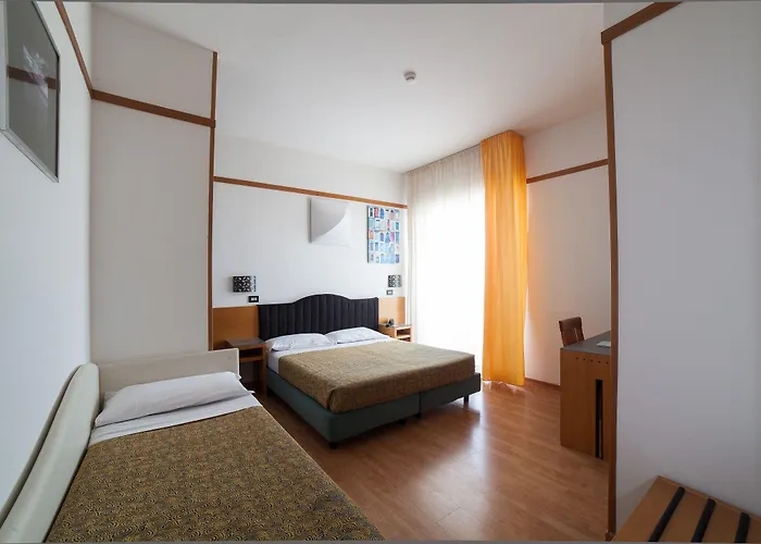 מלון St Gregory Park 4*